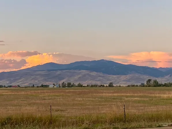 135 N 30 E, Fairfield, ID 83327
