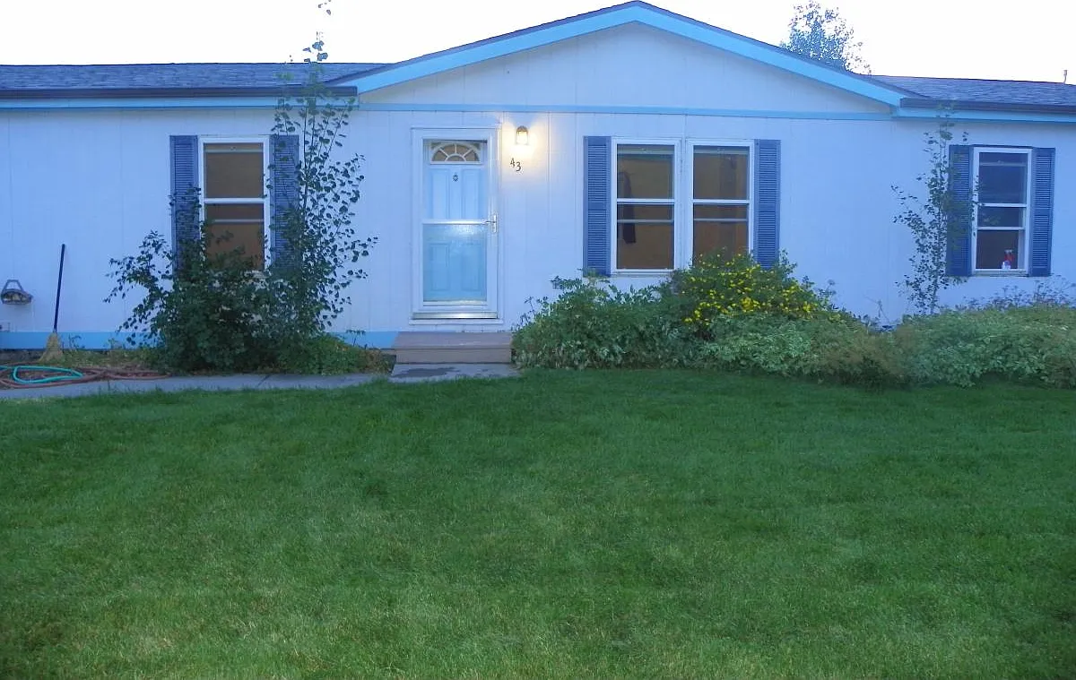 3 bed, 1560 sqft, $2,600 — Photo 2
