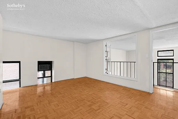 Sold by Sotheby's International Realty | media 16