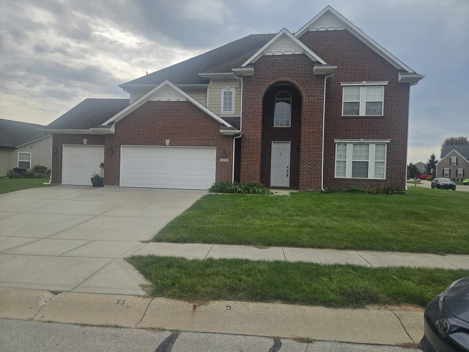 4 bed, 3562 sqft, $2,850 — Photo 1