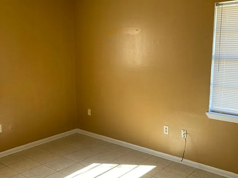 2606 W David Dr — Photo 8