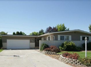 736 Green Acres Dr, Twin Falls, ID 83301