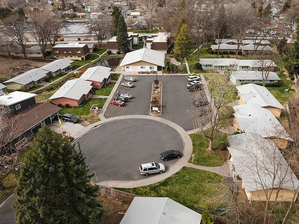 BrookHaven Apartments