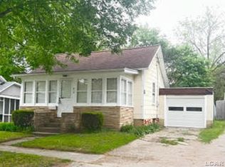 814 Elm St, Adrian, MI 49221