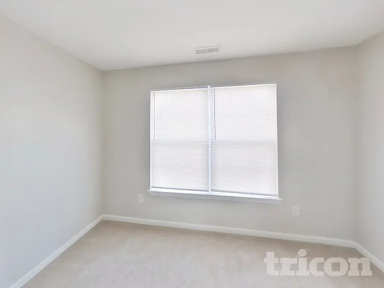 10213 Blue Sky Dr — Photo 13