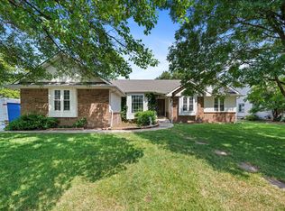 1318 N Manchester Ct, Wichita, KS 67212