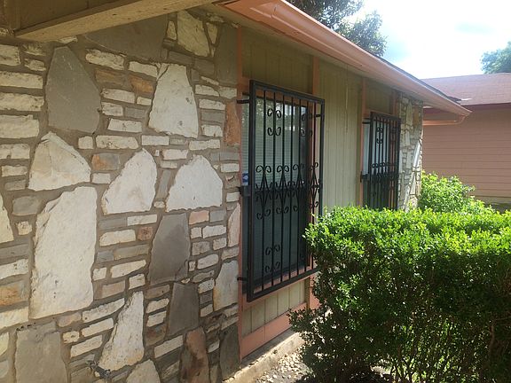 2nd image of 9822 Cascade Valley St