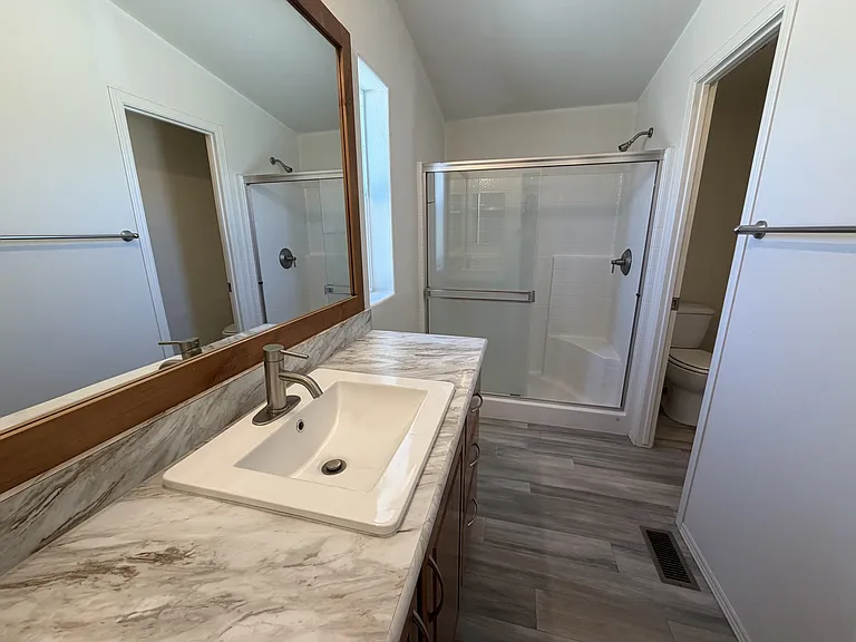 5657 S Pearl St — Photo 14