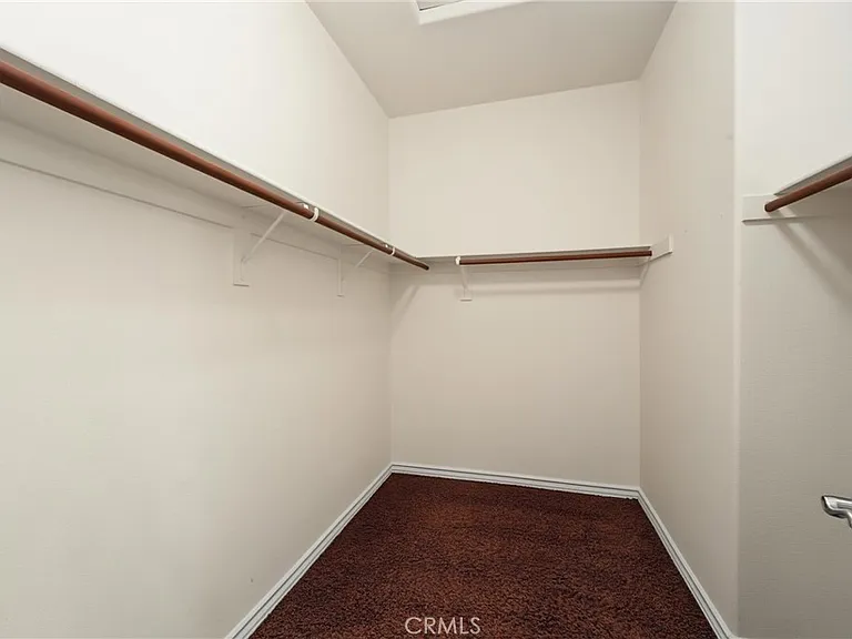 1254 Duxbury Cir — Photo 35