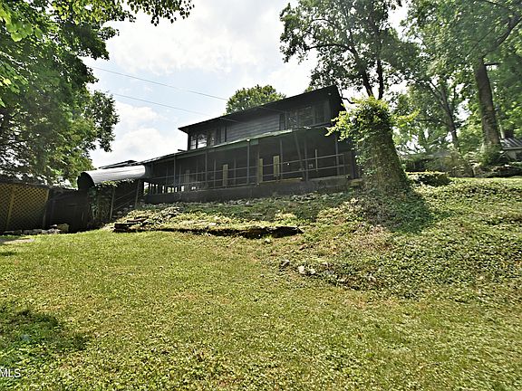 2nd image of 202 Brandau Dr