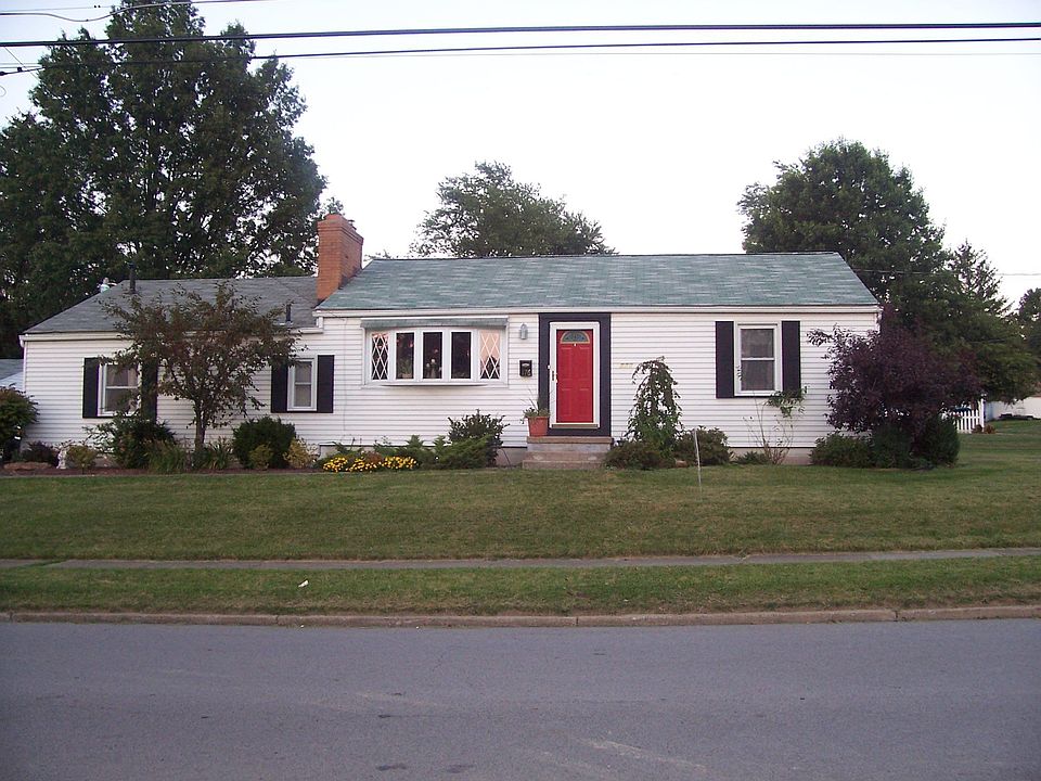 1st image of 176 Redwood Trl