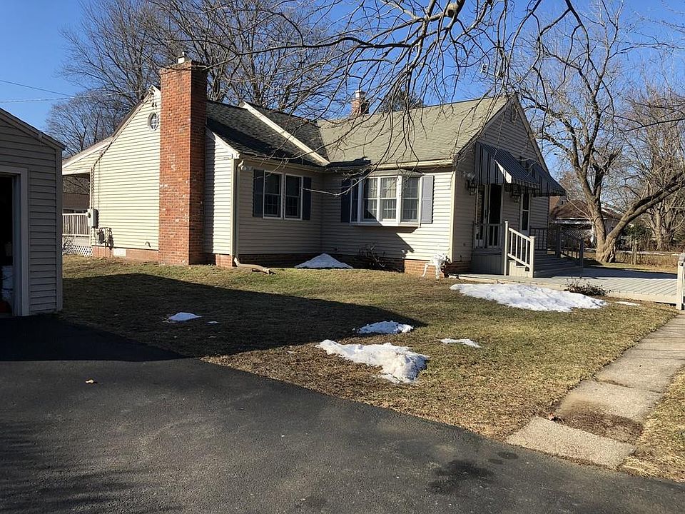 1st image of 32 Boynton Ave