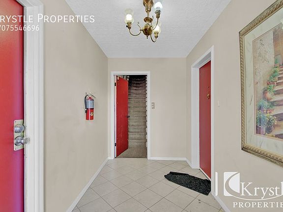 3rd image of 708 Virginia St #B