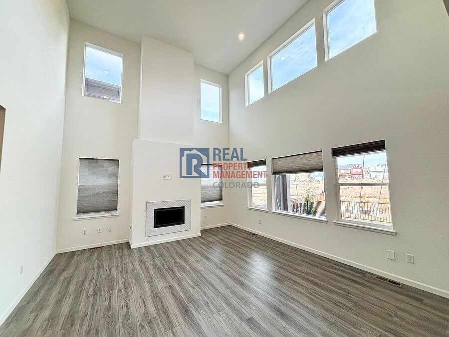 1st image of 4662 High Mesa Cir