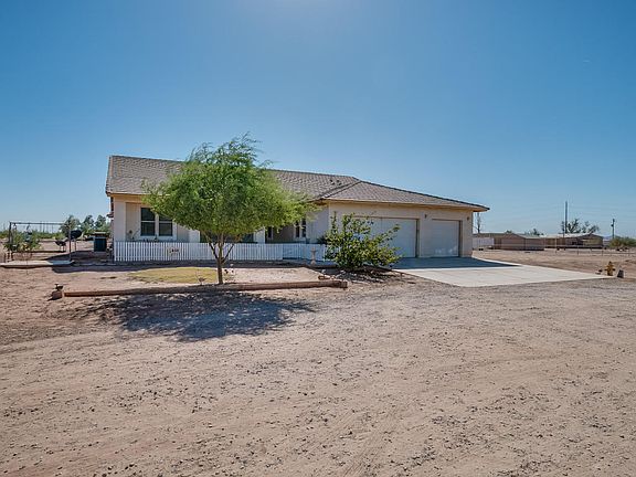 3rd image of 40075 W Wild Horse Trl