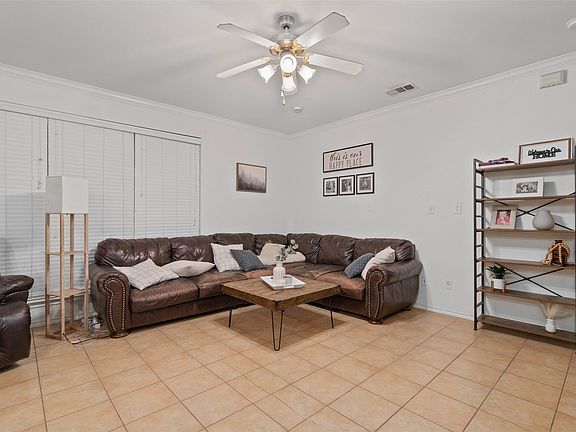 5th image of 672 Rosario Ln