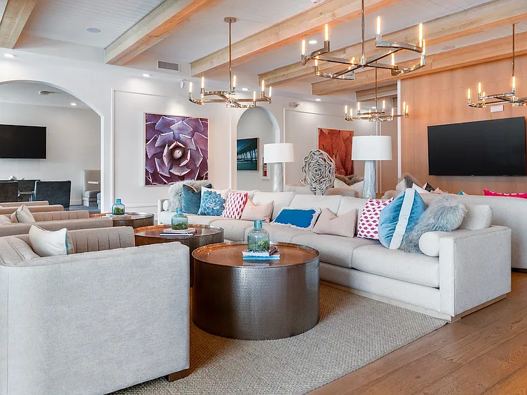 Oasis at Surfside — Photo 18