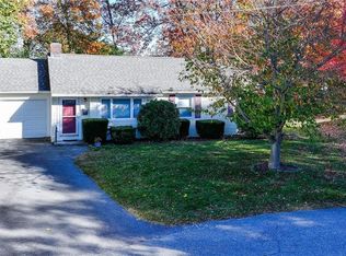 11 Salem Dr, North Providence, RI 02904