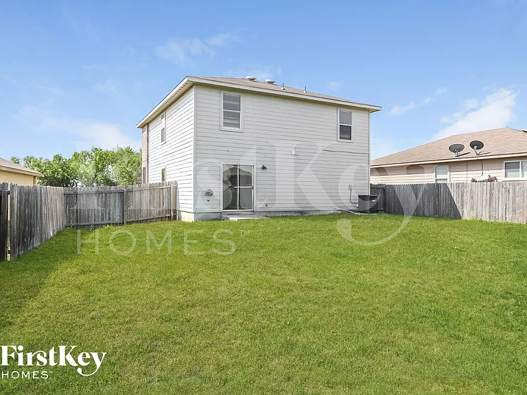 9231 Dublin Hts — Photo 15