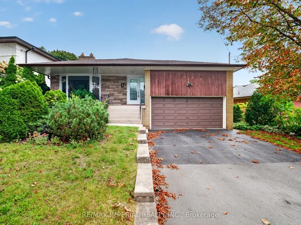 3 Minstrel Dr, Toronto, ON M8Y 3G3