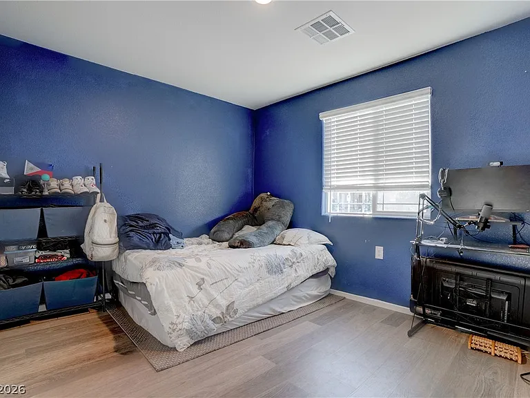 7890 Aurora Sky St #2 — Photo 19