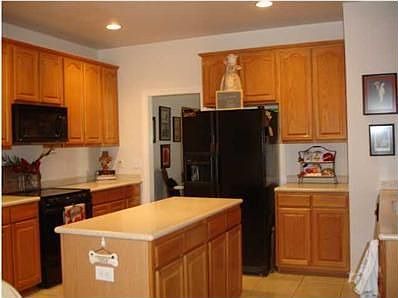 3rd image of 4822 Marshwood Dr