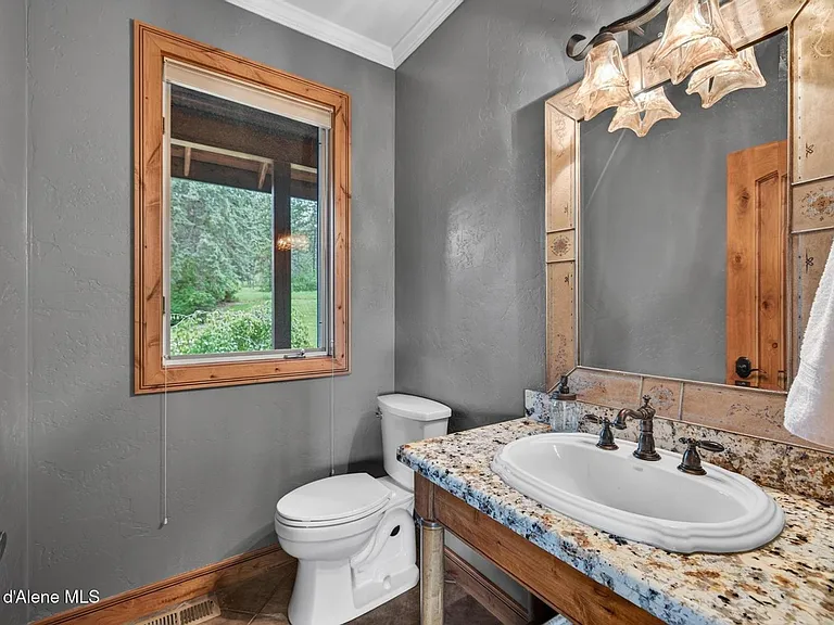 37371 E Hayden Lake Rd — Photo 17