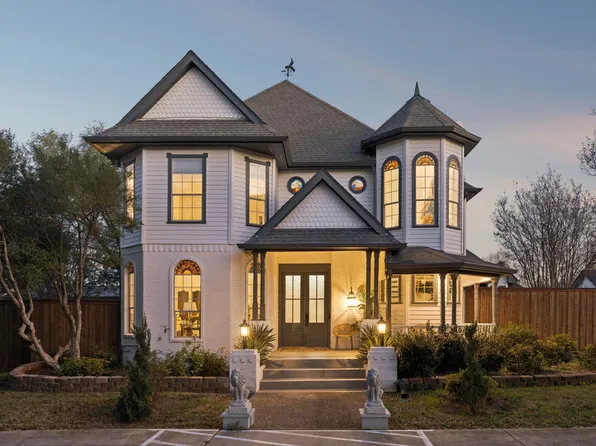 3706 Castle Dr, Rowlett, TX 75089