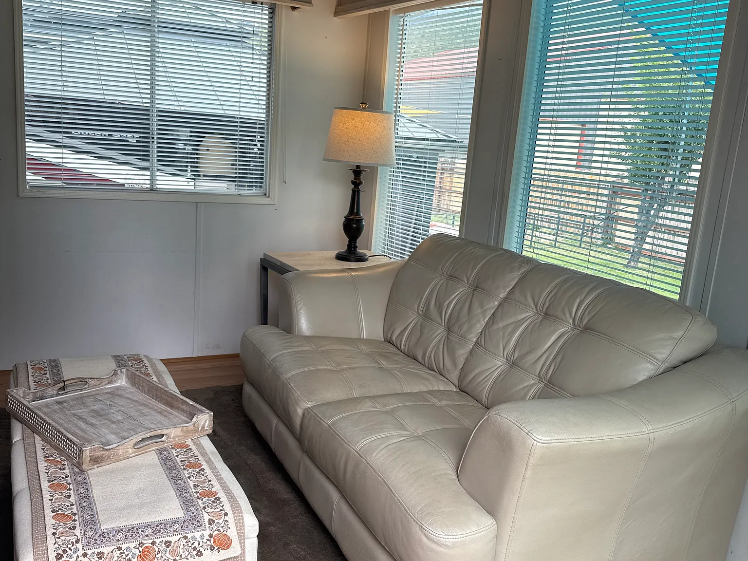 1 bed, 400 sqft, $1,295 — Photo 3