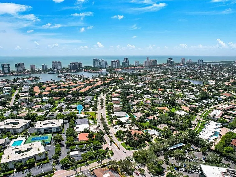 740 Park Shore Dr — Photo 35