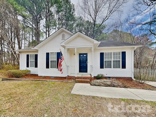1004 Girder Ct, Fuquay Varina, NC 27526