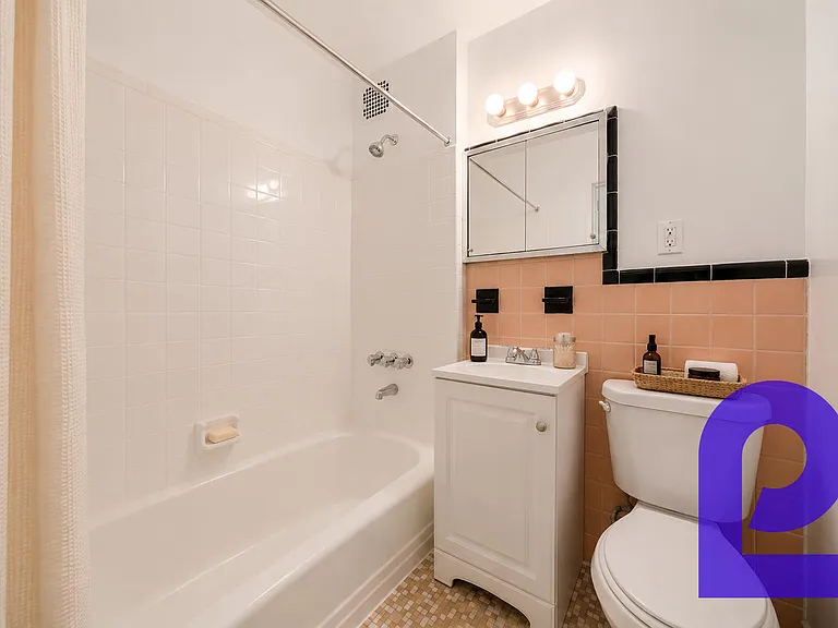 1834 2nd Ave #2D — Photo 5