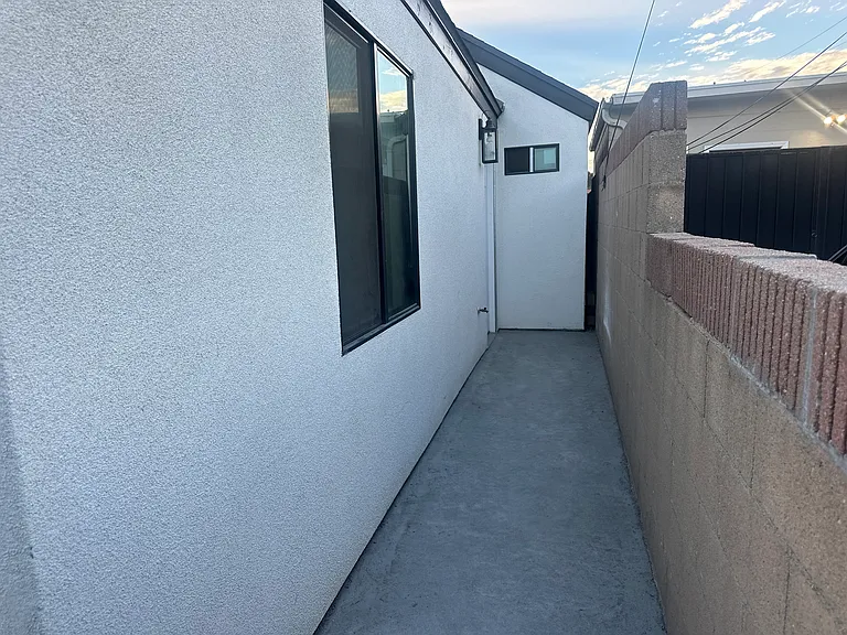 1407 S McDonnell Ave #B — Photo 11