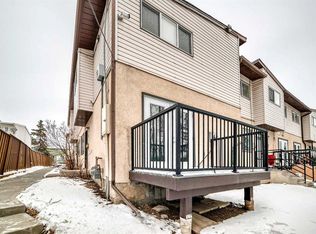 4531 S 7th Ave SE #13, Calgary, AB T2A 5E4