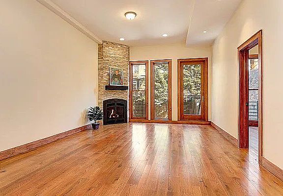 3rd image of 315 Atlantic Ave APT 2