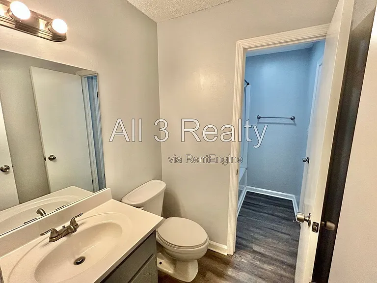 8460 Pineland Dr — Photo 4