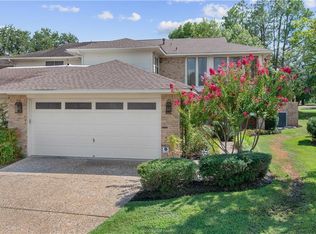 2374 W Briargate Dr, Bryan, TX 77802