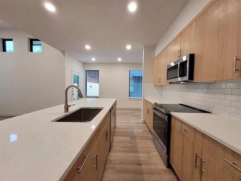 2509 Appian Way #B — Photo 14