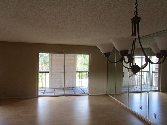 5th image of 7080 Nova Dr APT 302B