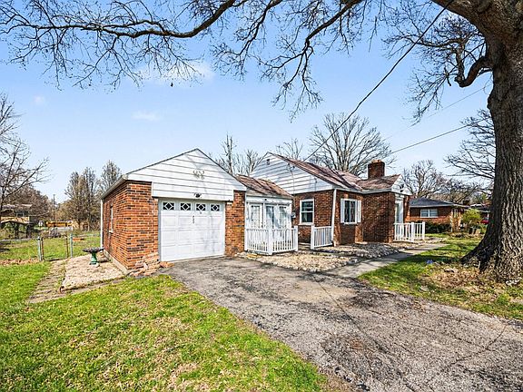 2nd image of 722 Compton Rd