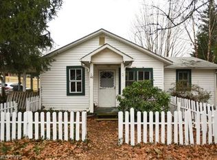 46 School Rd E, Asheville, NC 28803