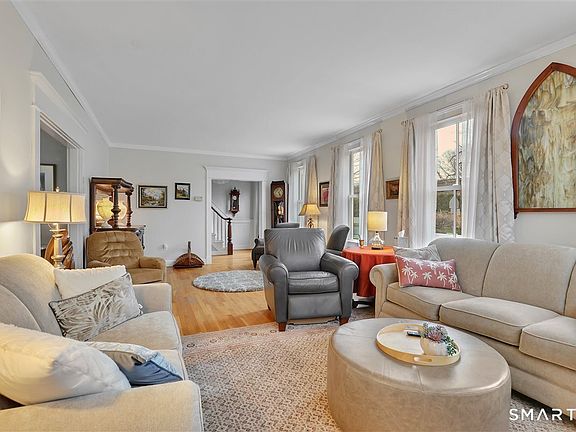 4th image of 112 Main Street