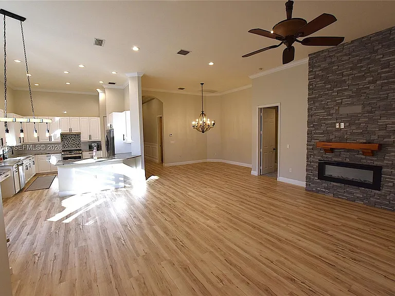 10086 Noceto Way — Photo 7
