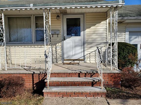 4th image of 206 N 10th Ave