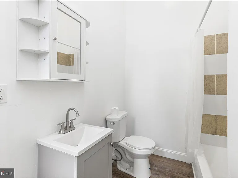 6940 Woodland Ave #1 — Photo 9