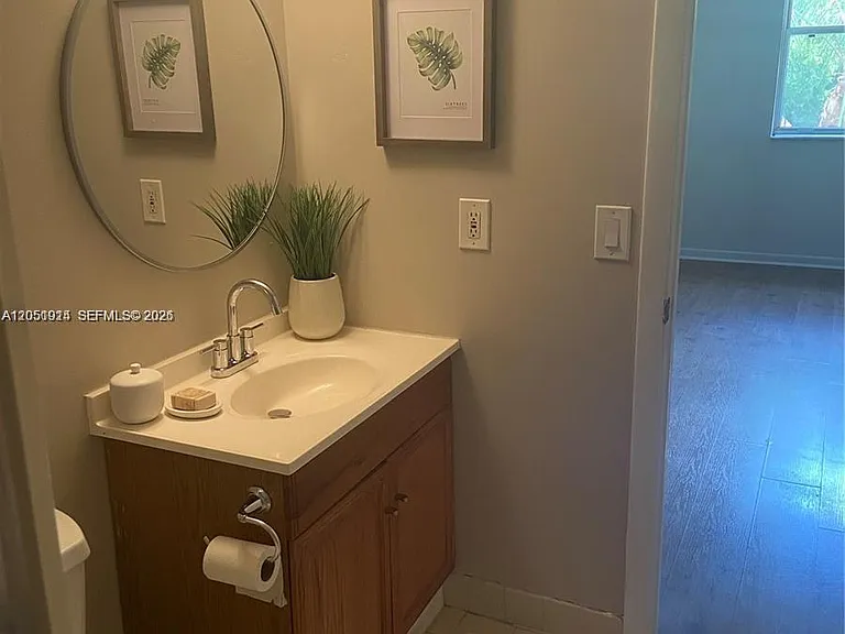 8871 Wiles Rd #301 — Photo 11