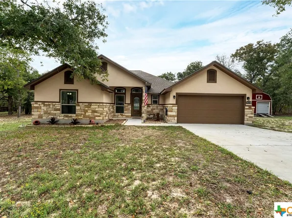 252 Great Oaks Blvd, La Vernia, TX 78121