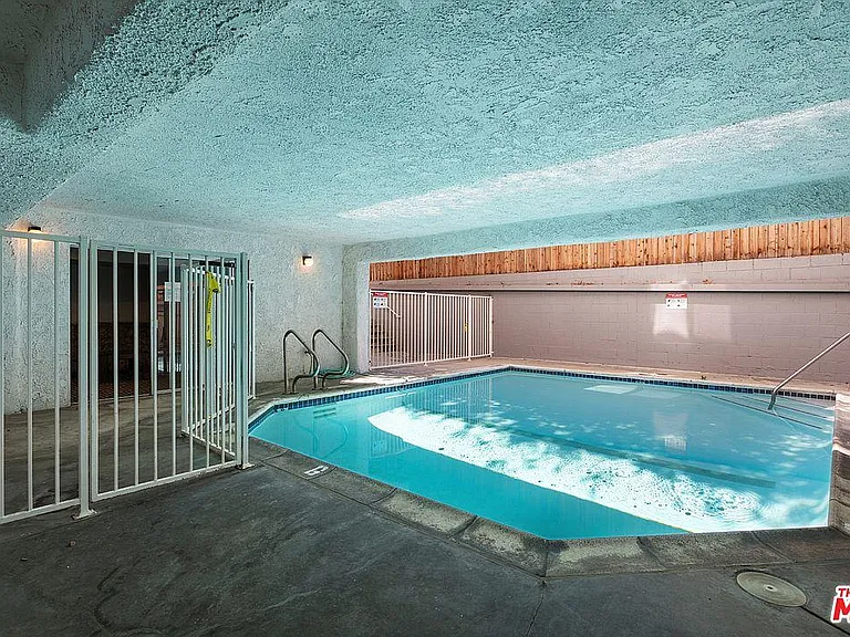 Covered pool