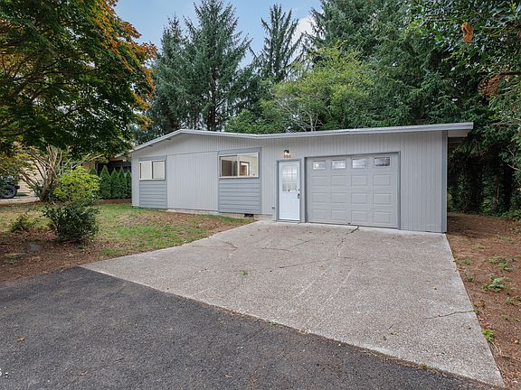 2nd image of 980 SE Rolph Ct