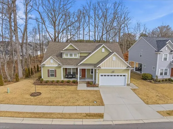 160 Secretariat Dr, Suffolk, VA 23435